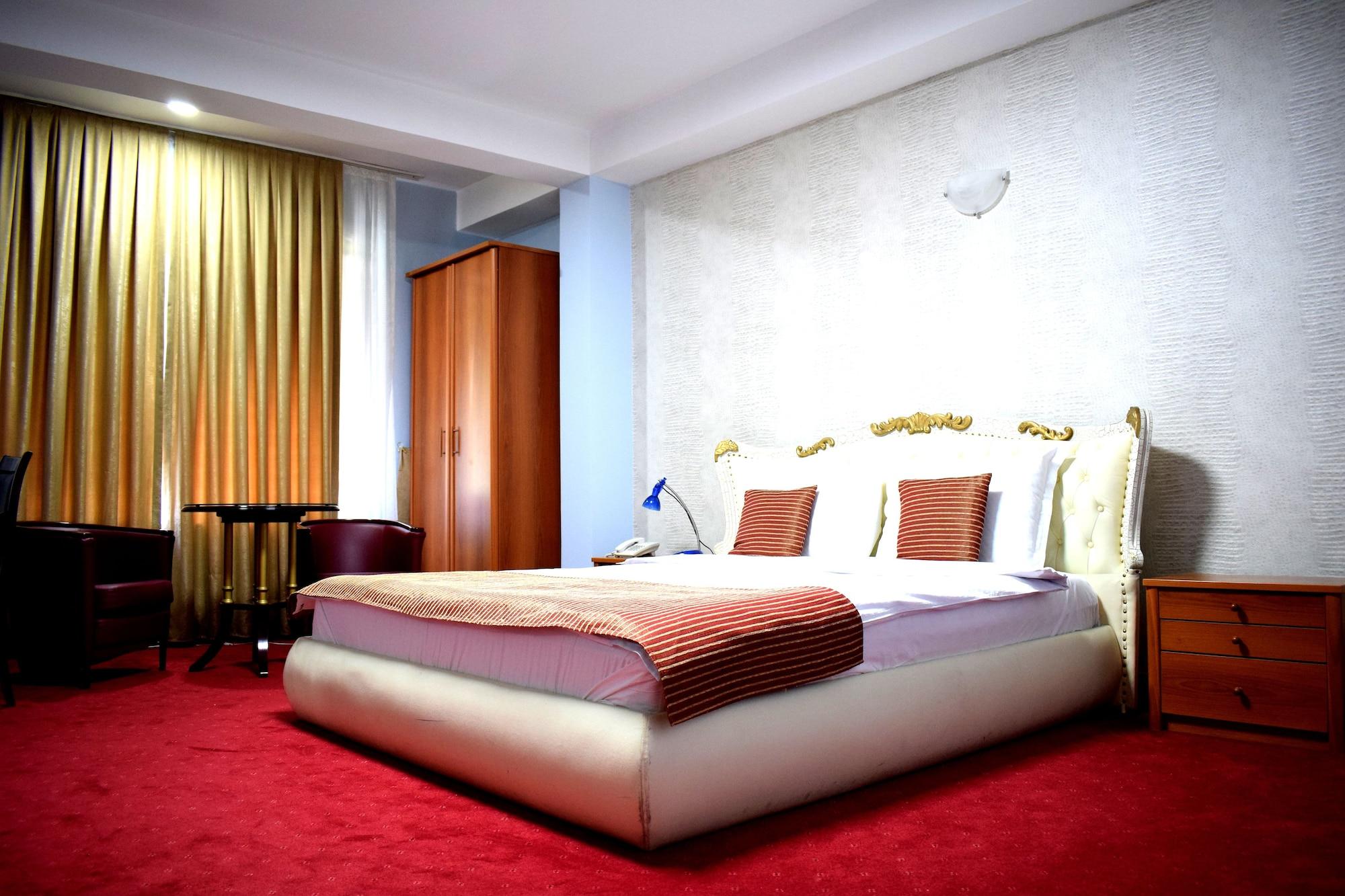 Hotel Aristocrat & Fish Restaurant Skopje Ngoại thất bức ảnh