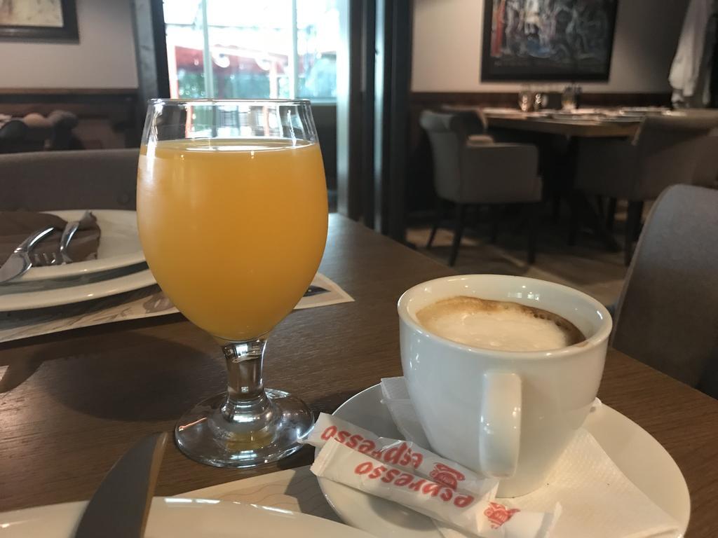 Hotel Aristocrat & Fish Restaurant Skopje Ngoại thất bức ảnh