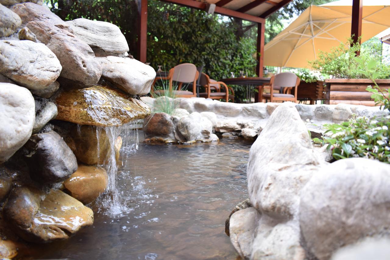 Hotel Aristocrat & Fish Restaurant Skopje Ngoại thất bức ảnh