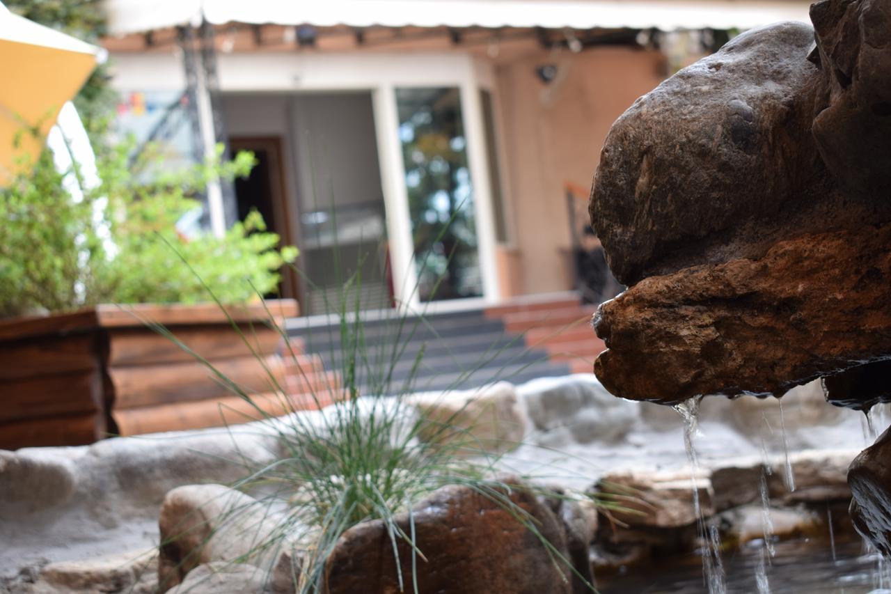 Hotel Aristocrat & Fish Restaurant Skopje Ngoại thất bức ảnh