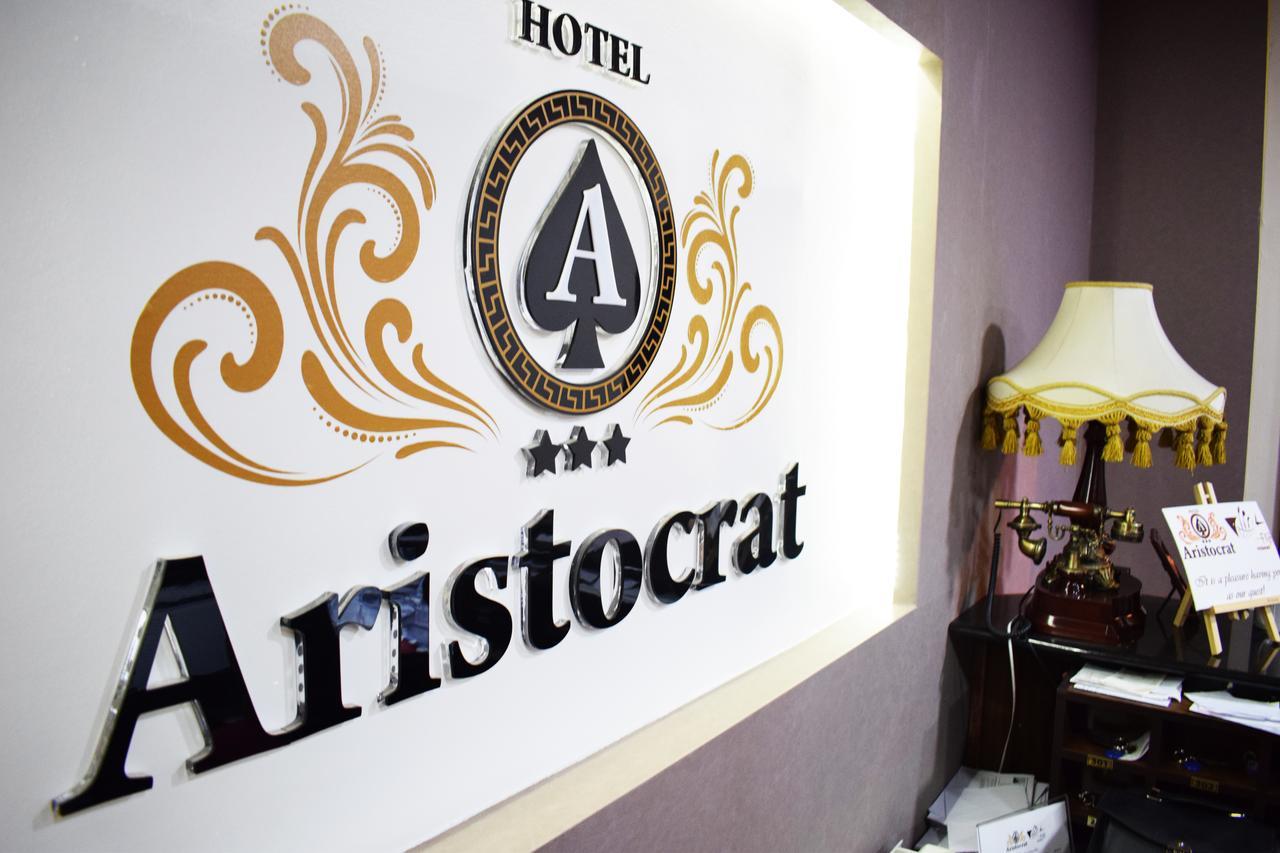 Hotel Aristocrat & Fish Restaurant Skopje Ngoại thất bức ảnh